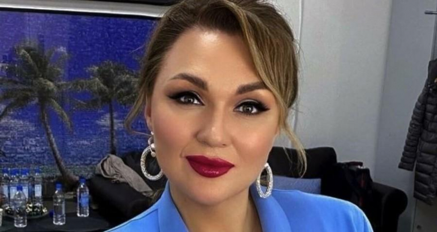 Беременная Надежда Ангарская вышла замуж перед родами