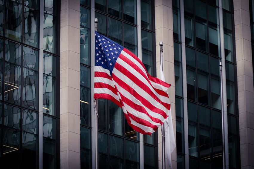 Посольство США призвало американцев срочно покинуть Россию