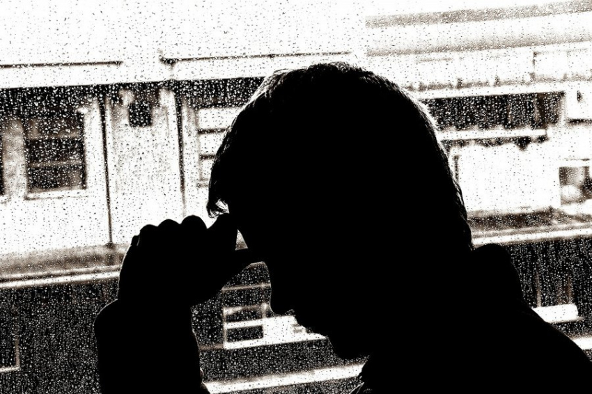 Перечислены три продолжительных симптома неизлечимой болезни, о которой знают немногие