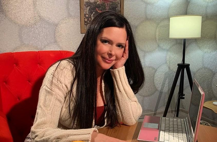 Соведущая «Давай поженимся!» Лидия Арефьева передала иммунитет и покинула «Дом-2»