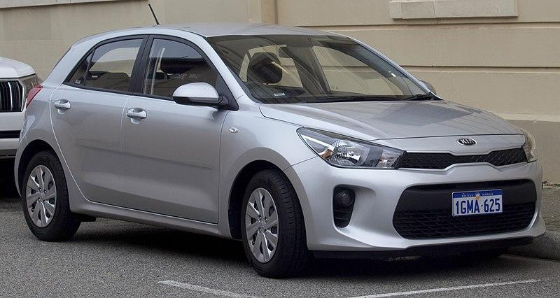 В Kia представили трехрядный электрический кроссовер EV9