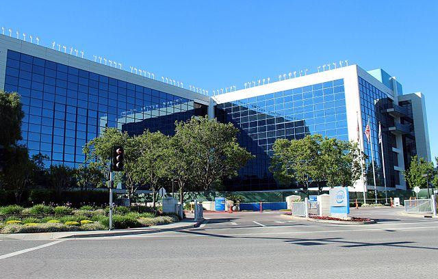Intel продают недвижимость в Калифорнии и сокращают количество сотрудников