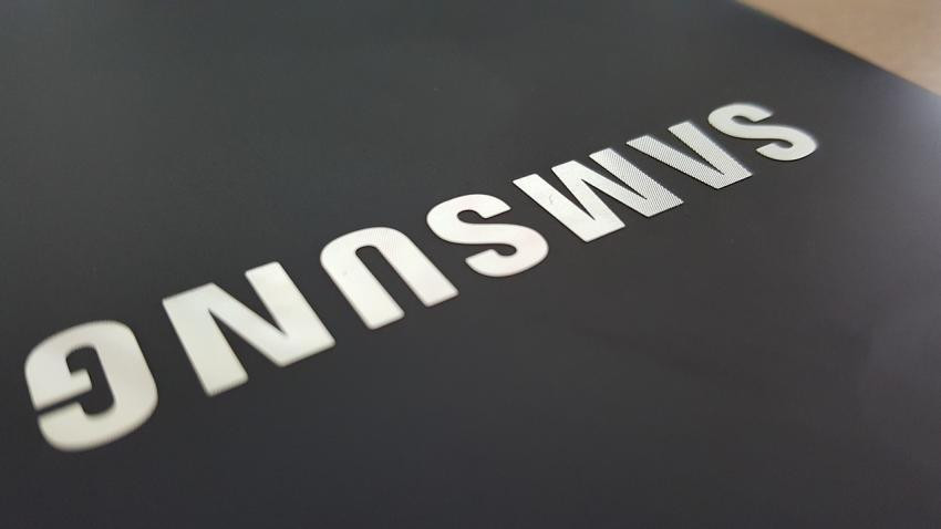 Компания Samsung не станет выпускать в 2023-м году «фанатскую» версию флагмана Galaxy S23