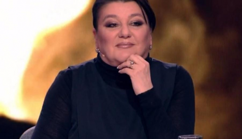 Анастасия Мельникова рассказала, что ее никак не беспокоит большой вес из-за болезни