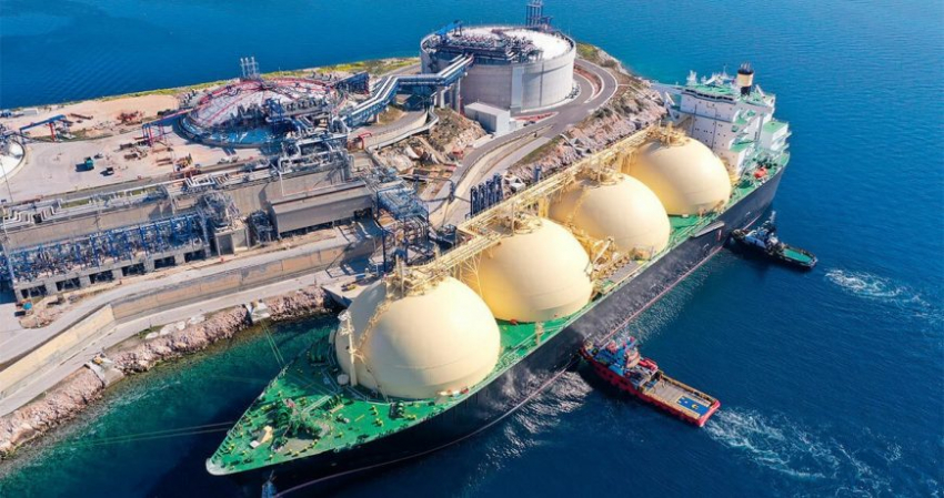 Китай заинтересовался СПГ из-за падения цен на азиатских биржах