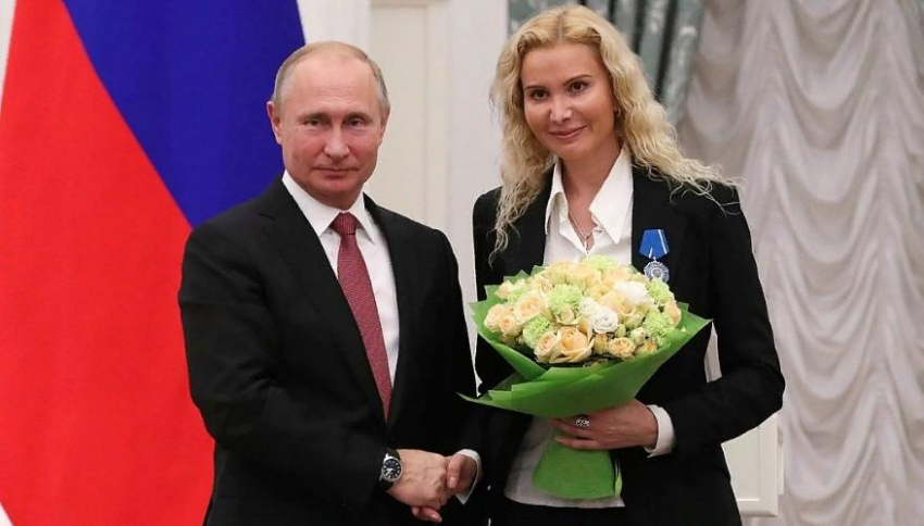 Тутберидзе рассказала о травме Хромых, из-за которой она вынуждена тренироваться в корсете
