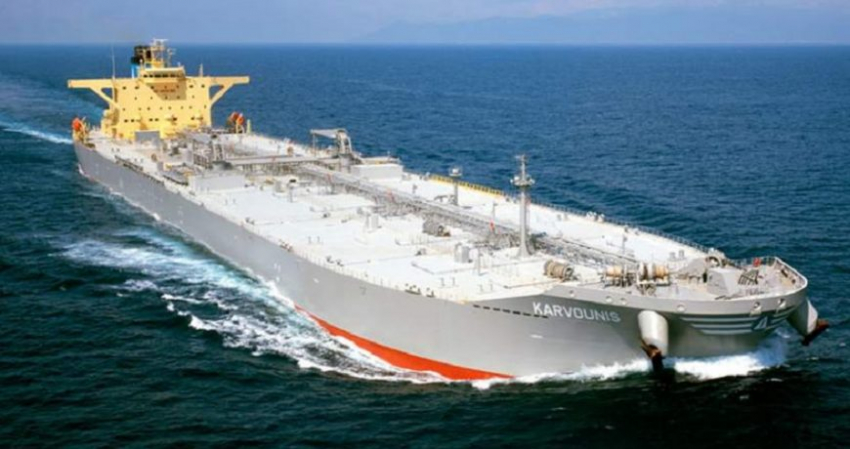 США перешли на супертанкеры для поставок нефти в Европу