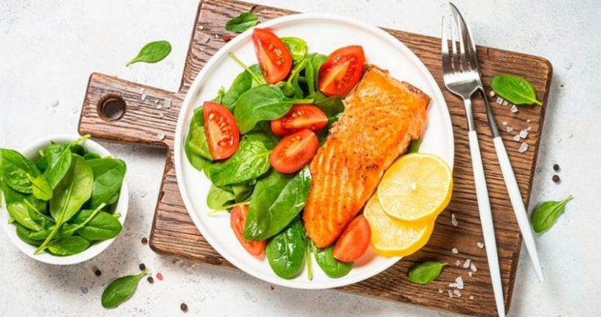 Диетолог назвала 3 основных блюда, которые надо есть весной, чтобы похудеть к лету