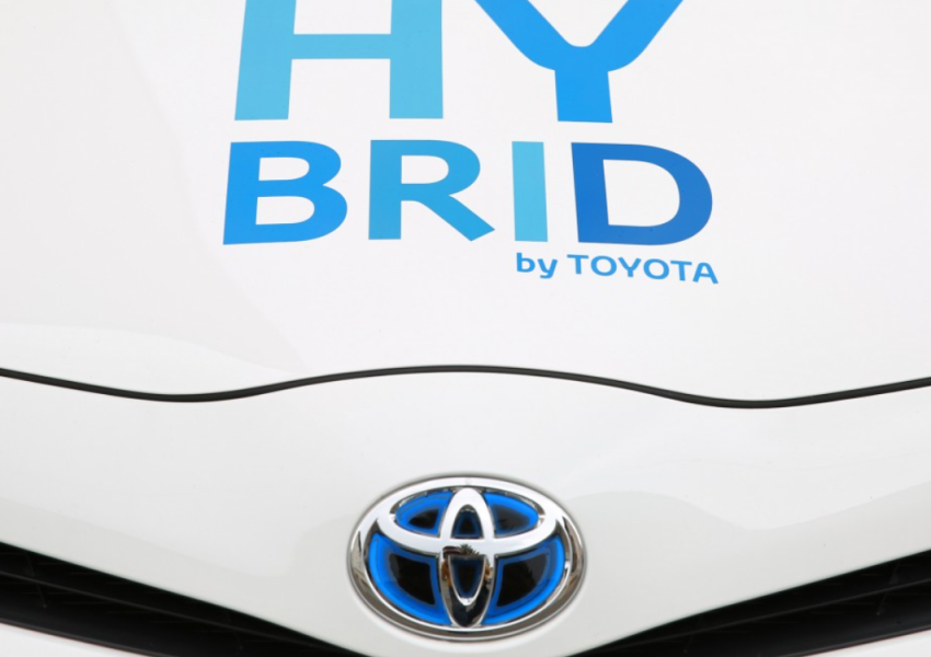 Компания Toyota анонсировала свой новый гибридный кроссовер Corolla Cross 2023 года