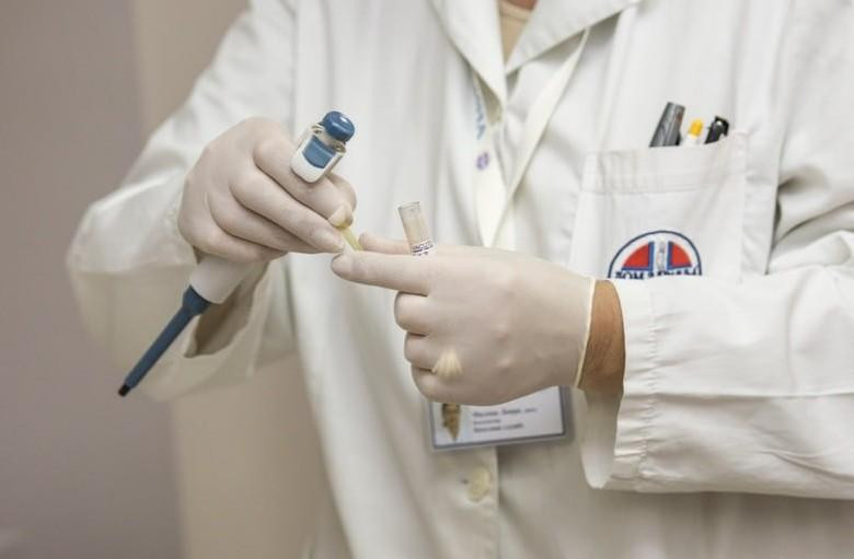 Учёные из Барселоны разработали золотую таблетку против самых устойчивых инфекций