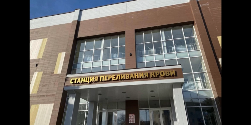 Три медучреждения в Волновахе восстанавливают строители из Челябинска и ЯНАО