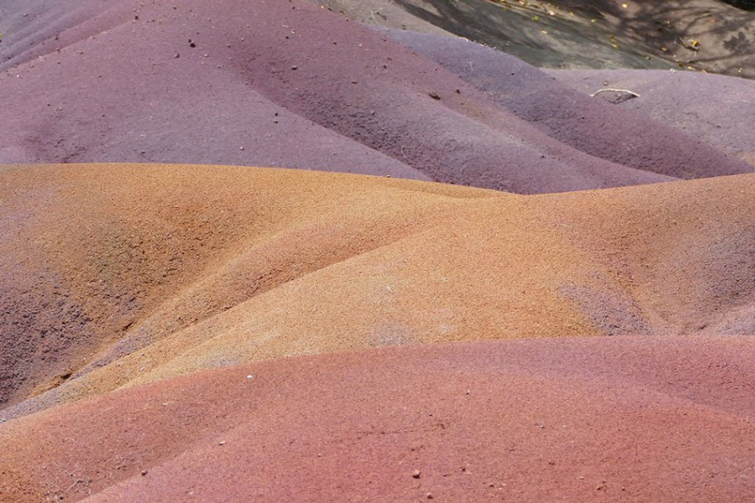 Семицветная Земля: геологическое чудо, которого нет больше нигде на Земле