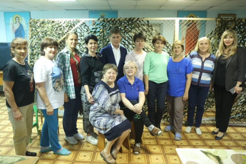 В Кавалерово организовали швейное производство для бойцов СВО