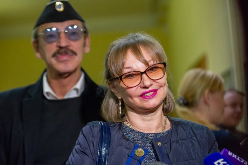 «Выпивать не дает»: Боярский раскрыл подробности семейной жизни