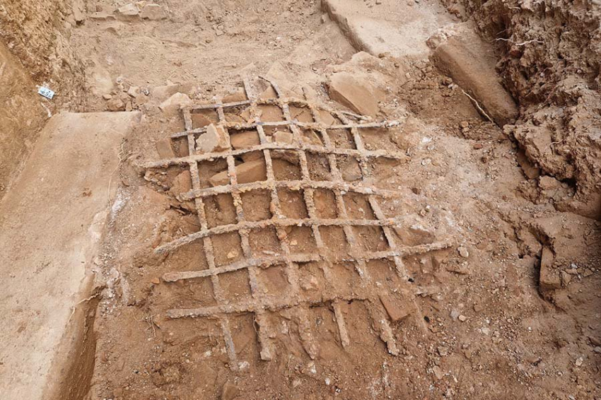 Редкая римская оконная решетка найдена нетронутой в Мериде