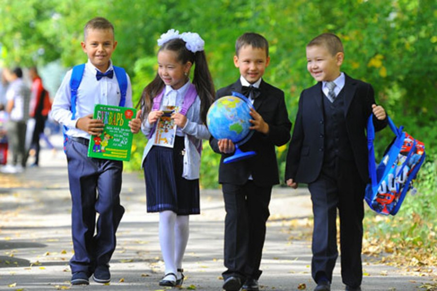 Депутат Лантратова: Граждане в РФ вынуждены брать кредит на сборы детей в школу