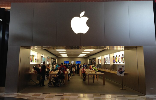 BAZA: Российским медикам стали запрещать использовать технику Apple