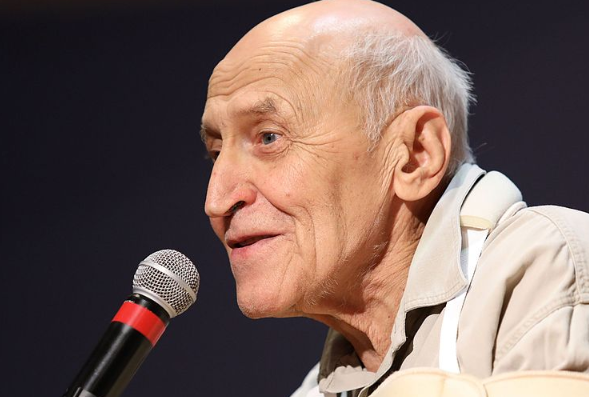 86-летний Николай Дроздов собирается вернуться домой после перенесенной операции