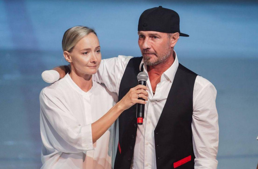 Роман Костомаров продолжает бороться за сохранение левой руки