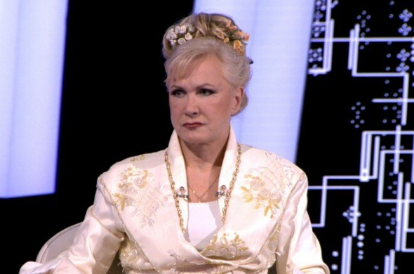 Разина рассказала, что именно покупает в ритуальном магазине