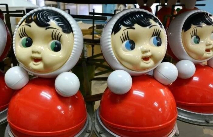 Не детское дело: «Неубиваемая» неваляшка или как игрушки в СССР стали делом государственной важности