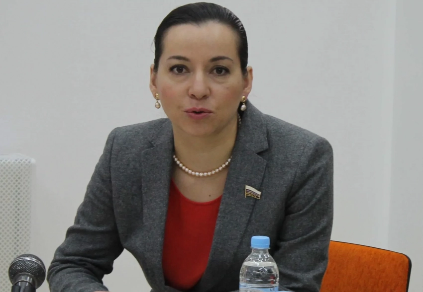 Дочь бывшего депутата отдала мошенникам мамины украшения на 50 млн рублей