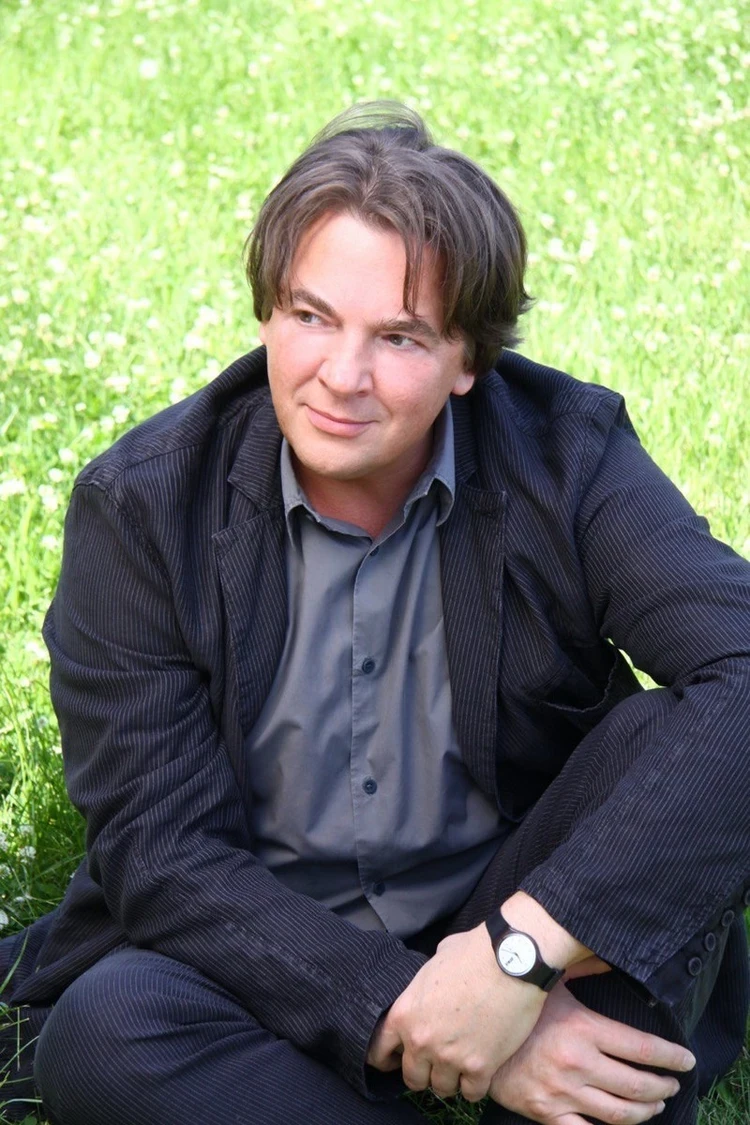 Константин Эрнст: Звезды ведут себя как дети, но у меня большой опыт