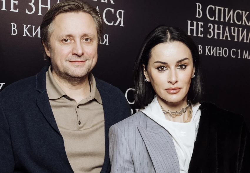 Тина Канделаки, Владимир Машков, Ирина Винер и Артём Михалков на премьере фильма "В списках не значился"