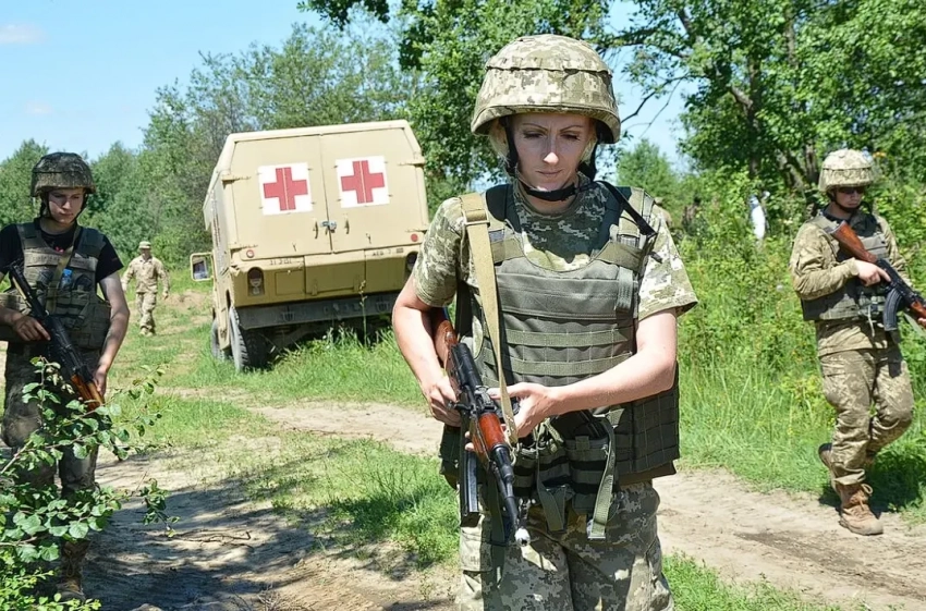 Украинские медики лишатся брони от мобилизации в ВСУ