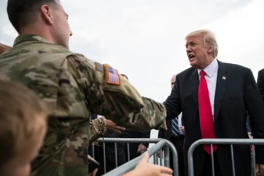 Что и требовалось доказать: Трамп наращивает военные расходы