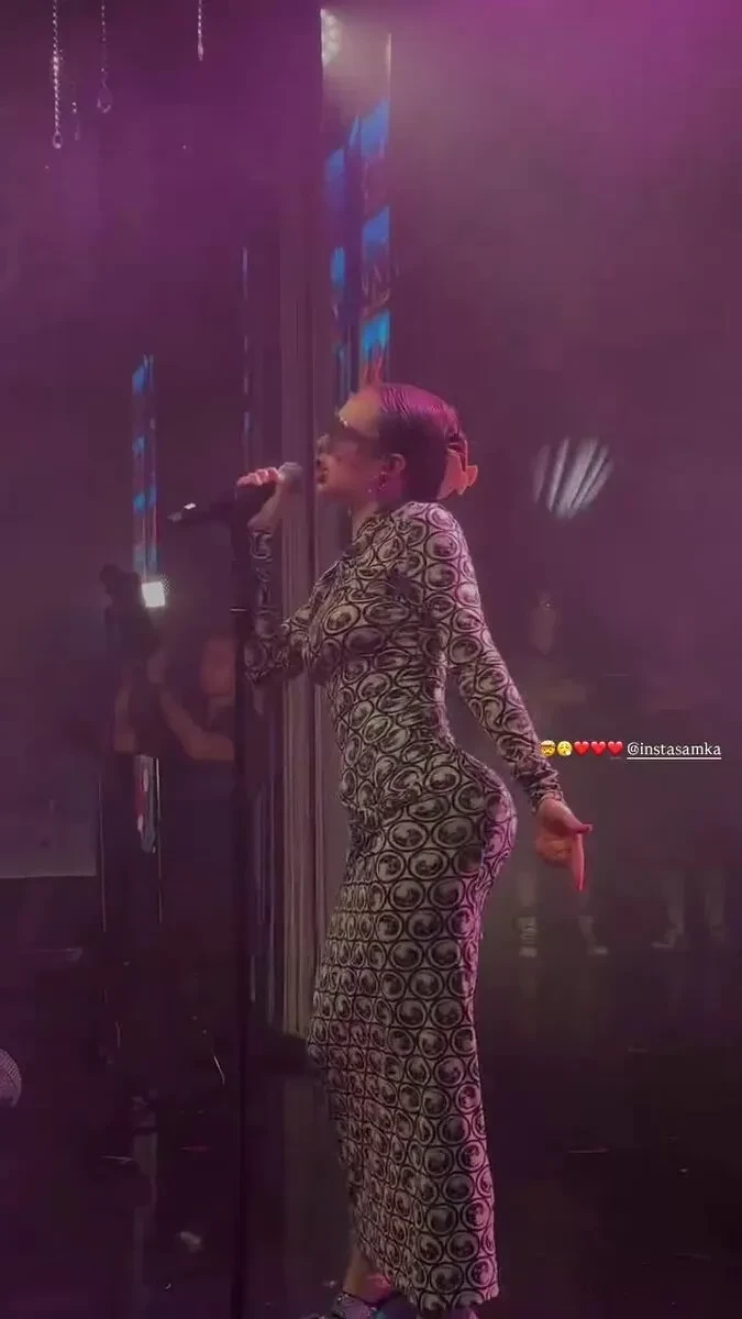 В сети обсуждают "свадьбу миллионеров" в Ташкенте с Ксенией Собчак, Иваном Ургантом и Филиппом Киркоровым