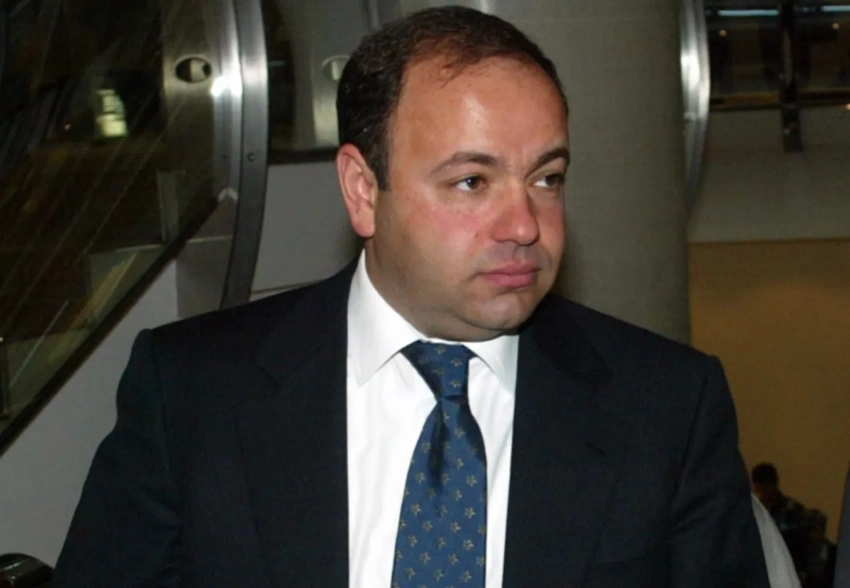 "Должен быть отстранён от возможности вести роскошный образ жизни". Суд Британии отказал миллиардеру Евгению Швидлеру в снятии санкций