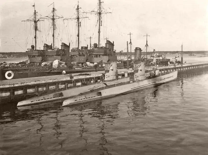 Германские субмарины в Мемеле