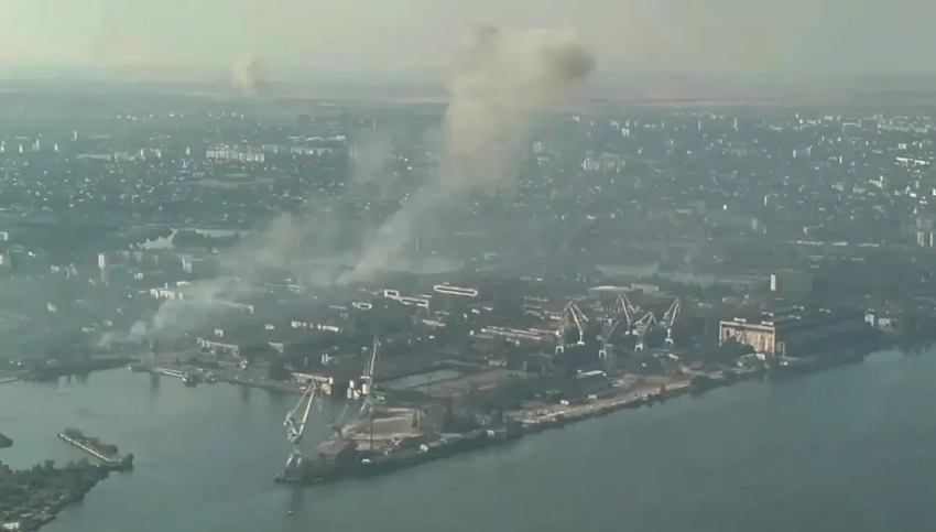 ВС РФ взялись за остров Карантинный в Херсоне, противник пишет об утрате возможности использовать автомобильный мост