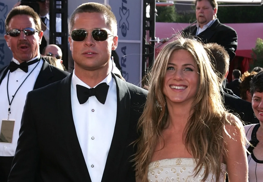 "Жаль, что это случилось". Дженнифер Энистон высказалась об измене Брэда Питта с Анджелиной Джоли спустя 20 лет