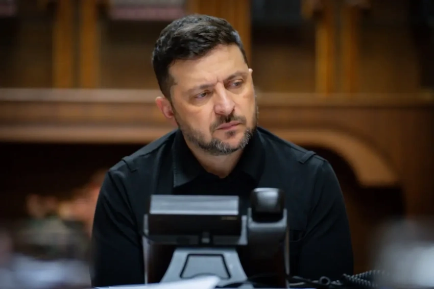 Зеленский готов уничтожить Украину, боясь признать реальность поражения