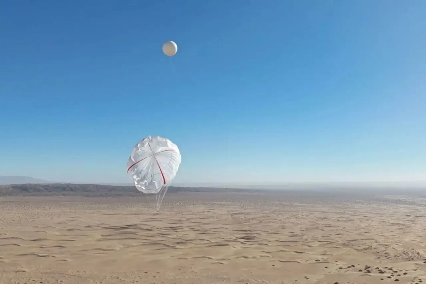 В Китае испытали крупнейший в мире воздушный змей – генератор
