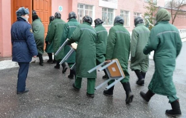 Путин обещал рассмотреть списки для новогоднего помилования: подробности возможной амнистии