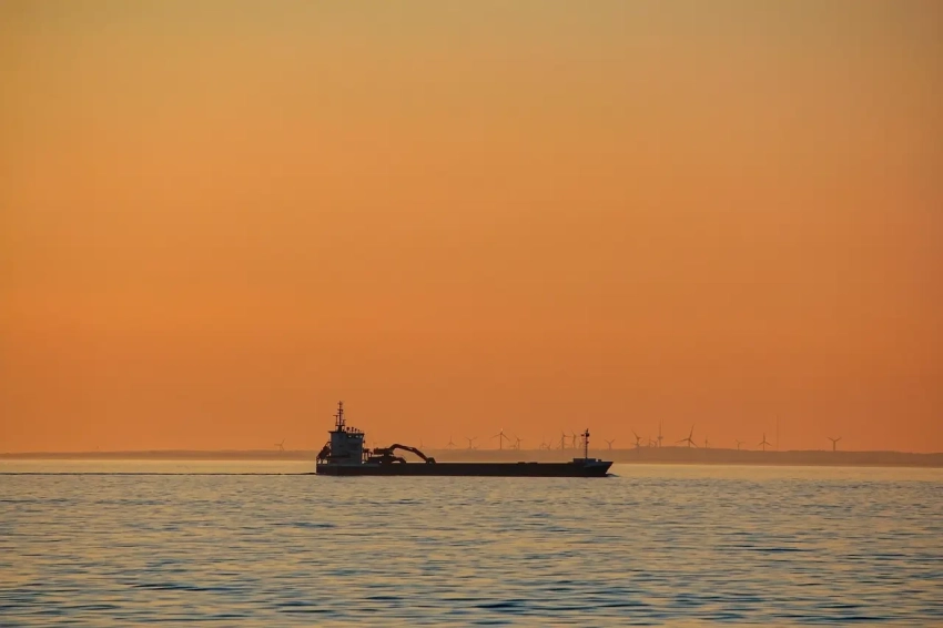 ВМС Швеции: танкеры «теневого флота» России охраняют бойцы ЧВК