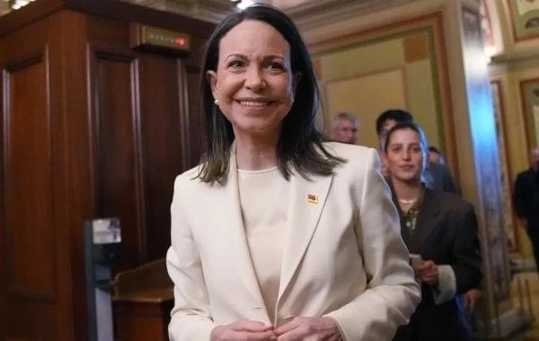 Трамп принял медаль Нобелевской премии мира в подарок от Мачадо