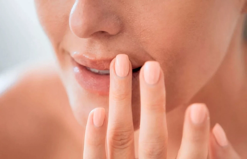 Натуральный спасатель для обветренных губ: как приготовить «волшебный» домашний скраб из двух ингредиентов