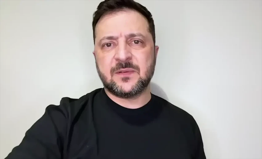 Зеленский призвал войска готовиться к новому массированному удару ВС РФ