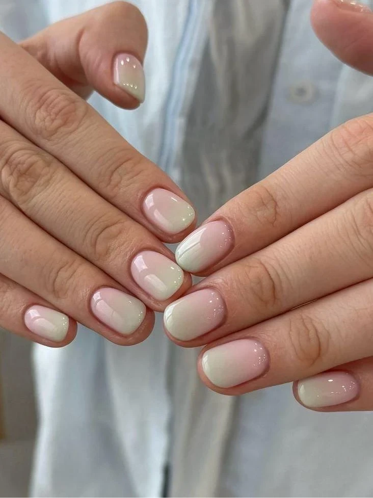 Такой маникюр выглядит дорого: 5 идей для короткой длины ногтей