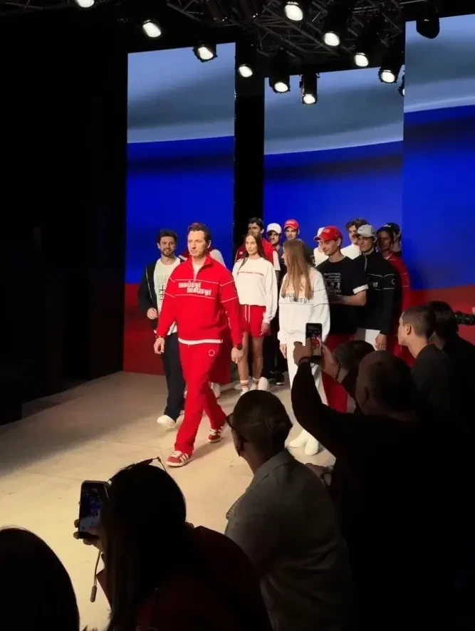 Сыновья миллиардеров Зияда Манасира и Бориса Ротенберга вышли на подиум на Неделе моды в Москве