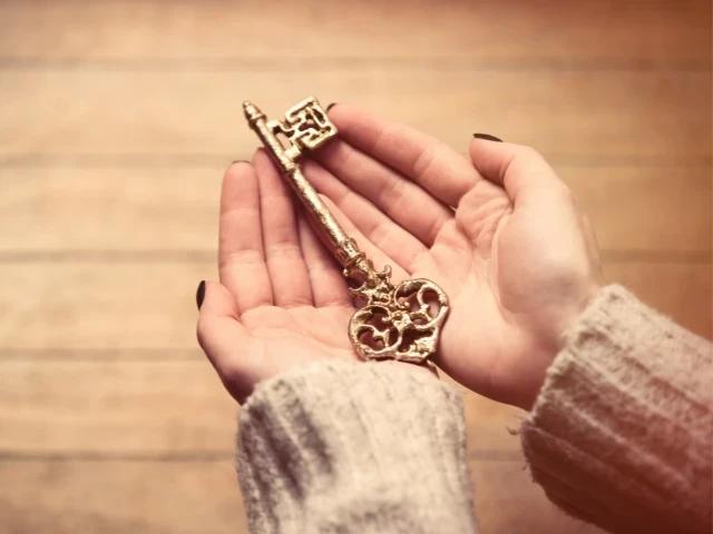 Интуитивные образы и случайные символы: простое гадание на ближайшее будущее