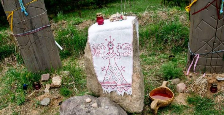 Вешнее Макошье или День Земли отмечается по старославянскому календарю 23 мая 2023